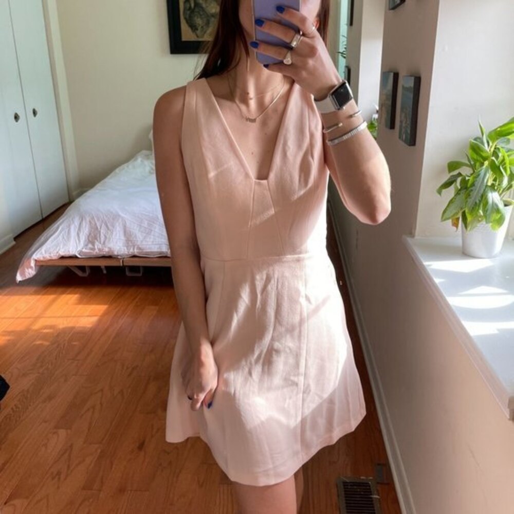 BCBGeneration V-Neck Sleeveless Mini Dress Cream Size 2